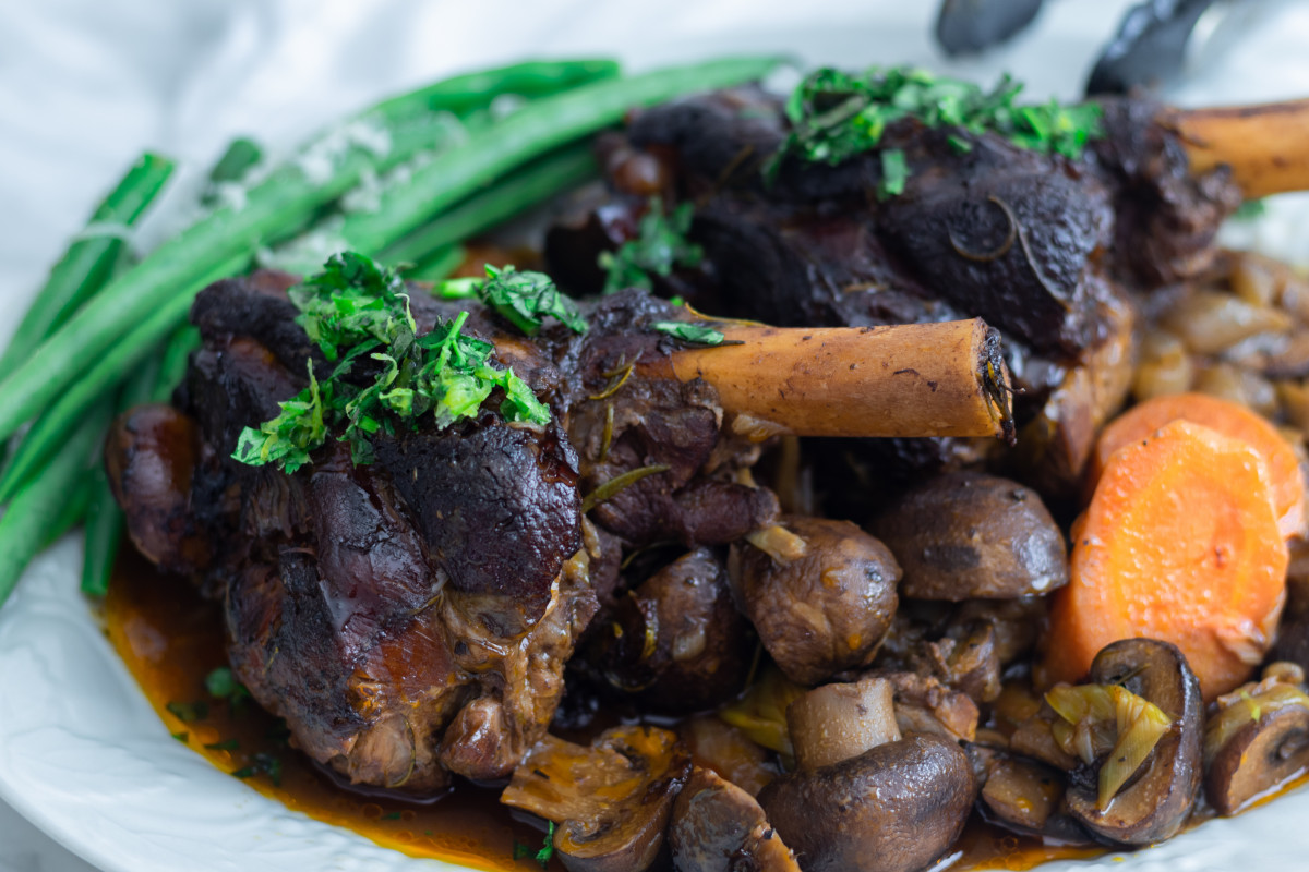 Filet mignon de porc au vin.